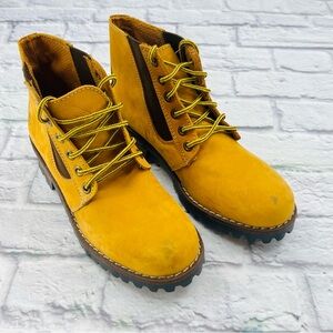 NY Lug Co Womans Construction Ankle Boots Rugged Lace Up Size 8.5 Yellow Tan